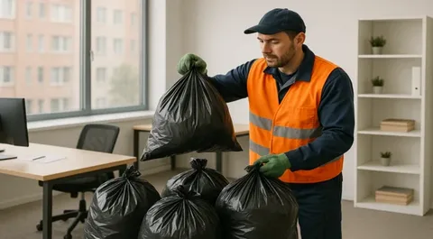 Уборка и вывоз мусора после мероприятий в Большой Камне в октябре
