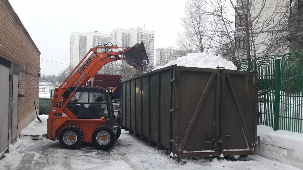 Вывоз снега контейнерами в Большой Камне — цена от 3245 руб., заказать контейнер для снега в ПроМусор